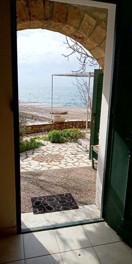 الشقق الفندقية كارداميليفي  Gorgones, Sea-Front, Great View المظهر الخارجي الصورة
